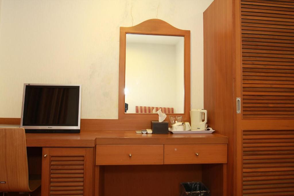 Sun City Hotel Bangkok Zimmer foto